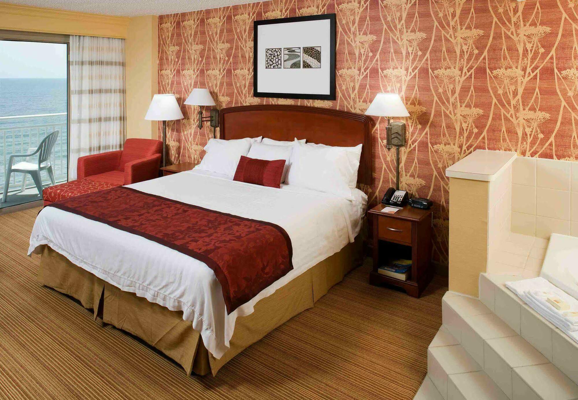 Courtyard Carolina Oceanfront 3*