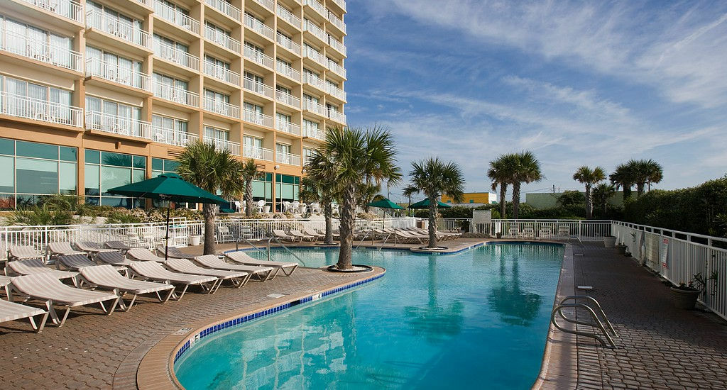 Courtyard Carolina Oceanfront 3*